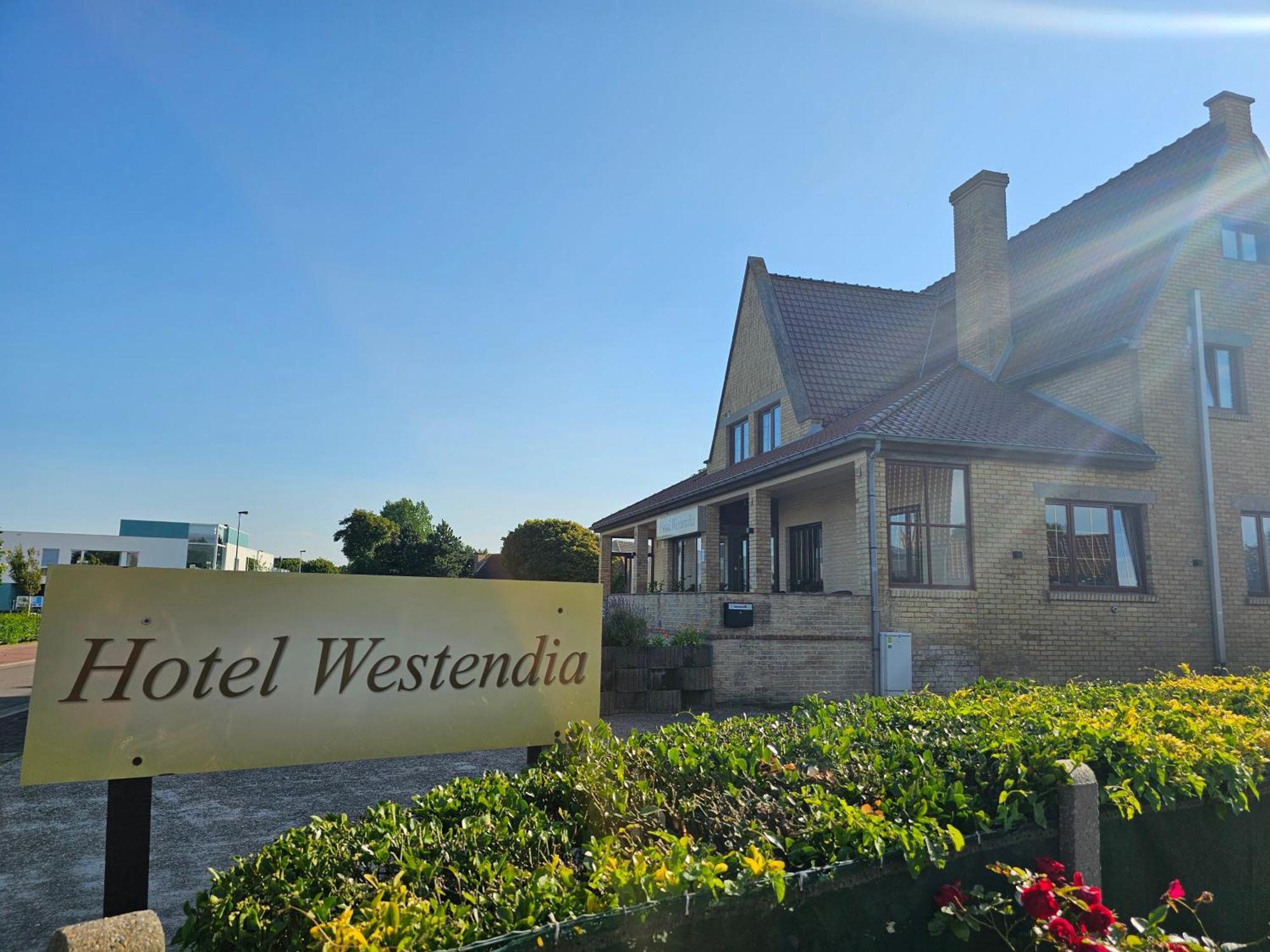 Hotel Westendia And Free Parking Top Breakfast Вестэнде Экстерьер фото