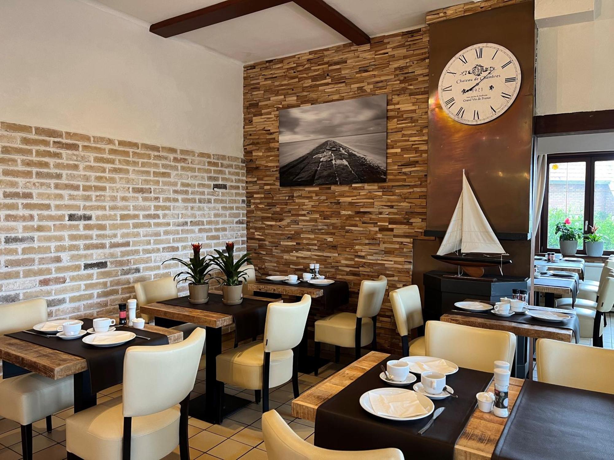 Hotel Westendia And Free Parking Top Breakfast Вестэнде Экстерьер фото